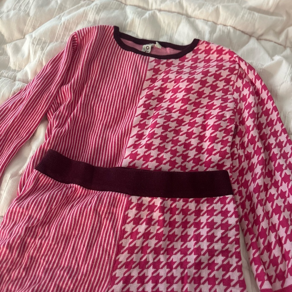 Women’s Matching Pink Lounge Set
Anthropologie